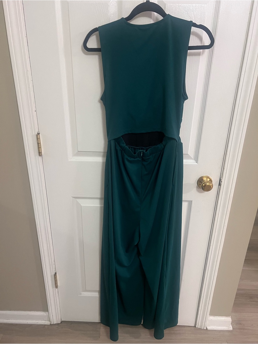 Halara Easy Peezy V Neck Sleeveless Ruched Pocket Jumpsuit in hunter green M, XL - Picture 5 of 10